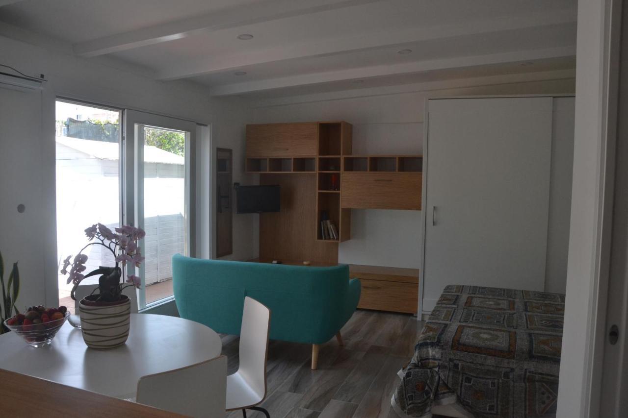 Apartmán Lungomare 2 Procida Exteriér fotografie